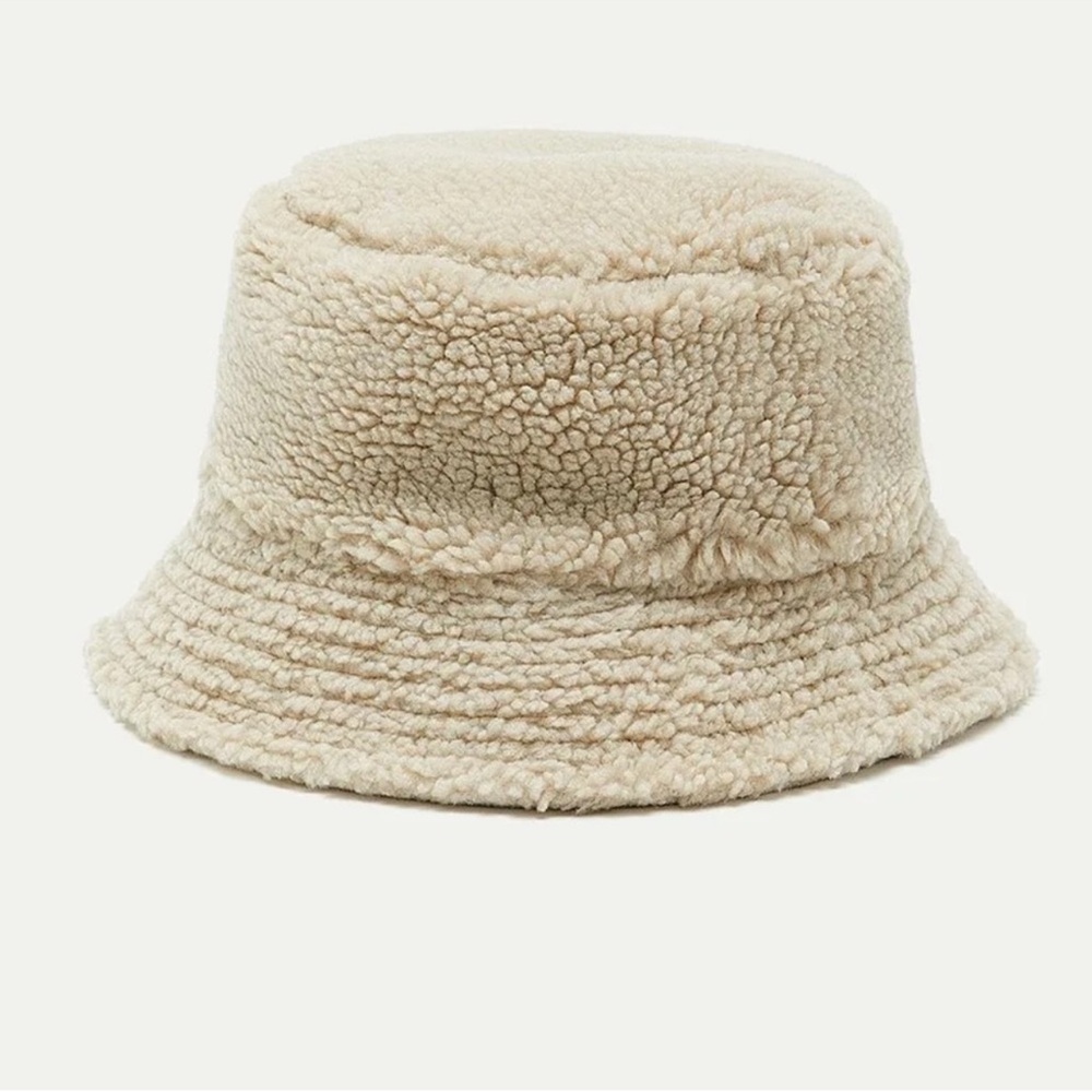 Reitmans Reversible Sherpa Bucket Hat Cream Beige Warm Cozy Fall Autumn NWT